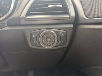 FORD MONDEO 2.0 TDCi Titanium Estate 5dr Diesel Powershift Euro 6 (s/s) (180