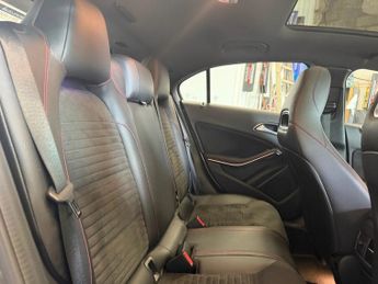 MERCEDES-BENZ A CLASS 2.1 A200d AMG Line (Premium Plus) Hatchback 5dr Diesel 7G-DCT Eu