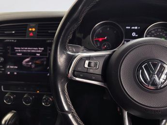 VOLKSWAGEN GOLF 2.0 TDI R-Line Hatchback 5dr Diesel DSG Euro 6 (s/s) (150 ps)