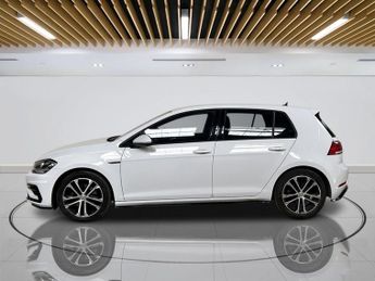 VOLKSWAGEN GOLF 2.0 TDI R-Line Hatchback 5dr Diesel DSG Euro 6 (s/s) (150 ps)