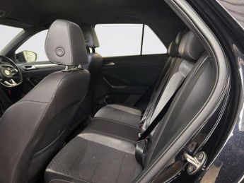 VOLKSWAGEN T-ROC 1.5 TSI GPF EVO R-Line SUV 5dr Petrol DSG Euro 6 (s/s) (150 ps)