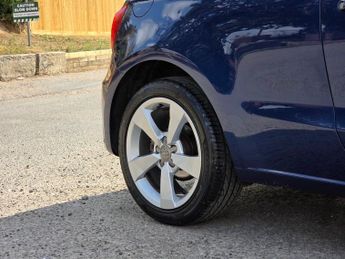 AUDI A1 1.4 TFSI Sport Hatchback 3dr Petrol S Tronic Euro 6 (s/s) (125 p