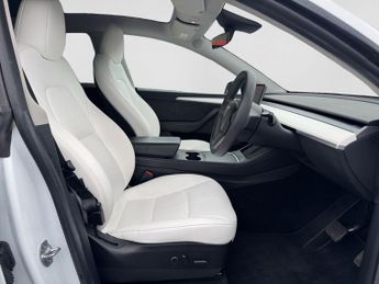 TESLA MODEL Y (Dual Motor) Long Range SUV 5dr Electric Auto 4WDE (384 bhp)