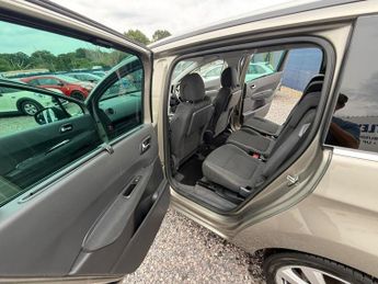 PEUGEOT 5008 1.6 e-HDi Allure MPV 5dr Diesel EGC Euro 5 (s/s) (115 ps)
