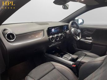 MERCEDES-BENZ GLA 2.0 GLA200d AMG Line (Executive) SUV 5dr Diesel 8G-DCT Euro 6 (s