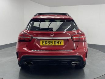 MERCEDES-BENZ GLA 1.6 GLA200 AMG Line Edition (Plus) SUV 5dr Petrol 7G-DCT Euro 6 