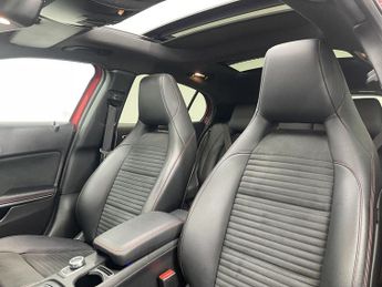 MERCEDES-BENZ GLA 1.6 GLA200 AMG Line Edition (Plus) SUV 5dr Petrol 7G-DCT Euro 6 