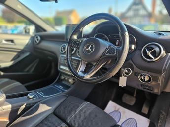 MERCEDES-BENZ A CLASS 1.6 A180 Sport Edition Hatchback 5dr Petrol 7G-DCT Euro 6 (s/s) 