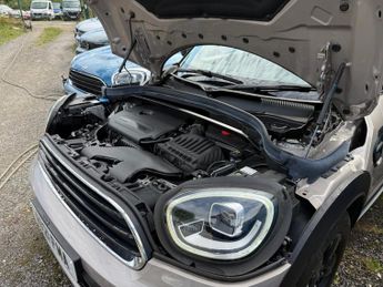 MINI COUNTRYMAN 1.5 Cooper Classic SUV 5dr Petrol Steptronic Euro 6 (s/s) (136 p