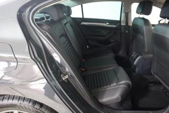 VOLKSWAGEN PASSAT 1.4 TSI 13kWh GTE Advance DSG Euro 6 (s/s) 4dr