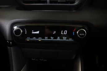 TOYOTA YARIS 1.5 VVT-h Icon E-CVT Euro 6 (s/s) 5dr