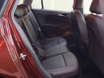 VAUXHALL ASTRA 1.4i Turbo Elite Nav Sports Tourer 5dr Petrol Auto Euro 6 (s/s) 