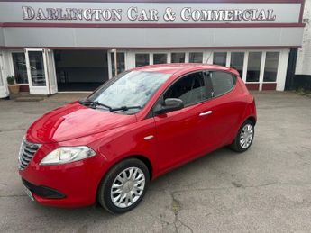 Chrysler Ypsilon 1.2 S Hatchback 5dr Petrol Manual Euro 5 (s/s) (69 bhp)