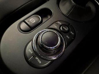 MINI Electric Hatch Cooper SE 32.6kWh Level 2 Hatchback 3dr Electric Auto (184 ps)