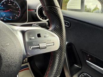 MERCEDES-BENZ A CLASS 1.3 A180 AMG Line (Executive) Hatchback 5dr Petrol 7G-DCT Euro 6