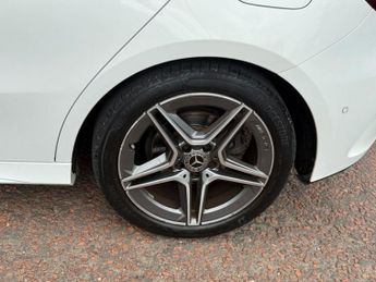 MERCEDES-BENZ A CLASS 1.3 A180 AMG Line (Executive) Hatchback 5dr Petrol 7G-DCT Euro 6