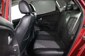 KIA VENGA 1.6 3 MPV 5dr Petrol Auto Euro 5 (Sat Nav) (123 bhp)