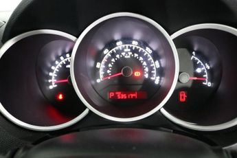 KIA VENGA 1.6 3 MPV 5dr Petrol Auto Euro 5 (Sat Nav) (123 bhp)