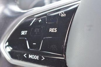 VOLKSWAGEN ID.3 Pro Performance 58kWh Life Hatchback 5dr Electric Auto (204 ps)