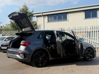 AUDI A3 1.5 TFSI 35 S line Sportback 5dr Petrol S Tronic Euro 6 (s/s) (1