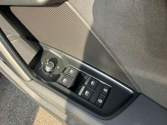 AUDI A3 1.5 TFSI 35 S line Sportback 5dr Petrol S Tronic Euro 6 (s/s) (1