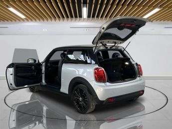 MINI Electric Hatch Cooper SE 32.6kWh Level 2 Hatchback 3dr Electric Auto (184 ps)
