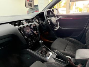 SKODA OCTAVIA 2.0 TSI GPF vRS Hatchback 5dr Petrol DSG Euro 6 (s/s) (245 ps)