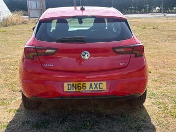VAUXHALL ASTRA 1.6 CDTi ecoTEC BlueInjection SRi Hatchback 5dr Diesel Manual Eu
