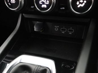 RENAULT ARKANA 1.6 E-TECH E-Tech engineered SUV 5dr Petrol Hybrid Auto 2WD Euro