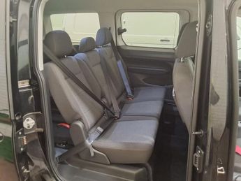 FORD GRAND TOURNEO CONNECT 2.0 EcoBlue Titanium MPV 5dr Diesel DCT Euro 6 (s/s) (122 ps)