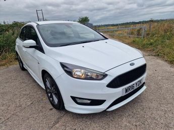 Ford Focus 1.5 TDCi ST-Line Hatchback 5dr Diesel Manual Euro 6 (s/s) (120 p
