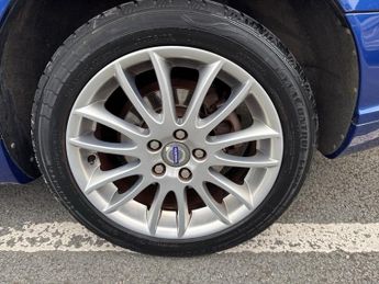 VOLVO S40 2.0D SE Lux Saloon 4dr Diesel Manual Euro 4 (136 ps)