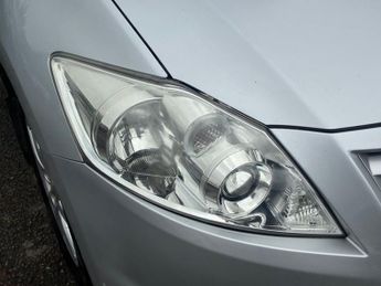 TOYOTA AURIS 1.4 D-4D Colour Collection Hatchback 5dr Diesel Manual Euro 5 (9