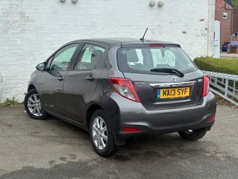 TOYOTA YARIS 1.33 Dual VVT-i TR Hatchback 5dr Petrol Manual Euro 5 (101 ps)