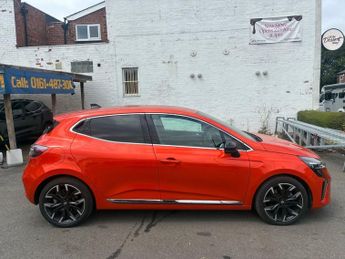 RENAULT CLIO 1.6 E-TECH techno Hatchback 5dr Petrol Hybrid Auto Euro 6 (s/s) 