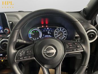 NISSAN JUKE 1.6 Premiere Edition SUV 5dr Petrol Hybrid Auto Euro 6 (143 ps)
