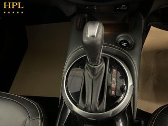 NISSAN JUKE 1.6 Premiere Edition SUV 5dr Petrol Hybrid Auto Euro 6 (143 ps)