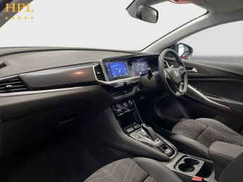 VAUXHALL GRANDLAND 1.2 Turbo Ultimate SUV 5dr Petrol Auto Euro 6 (s/s) (130 ps)