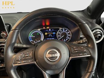 NISSAN JUKE 1.6 Premiere Edition SUV 5dr Petrol Hybrid Auto Euro 6 (143 ps)