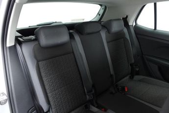 VOLKSWAGEN T-CROSS 1.0 TSI SEL SUV 5dr Petrol DSG Euro 6 (s/s) (115 ps)