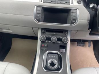 LAND ROVER RANGE ROVER EVOQUE 2.2 SD4 Pure Tech SUV 5dr Diesel Auto 4WD Euro 5 (s/s) (190 ps)