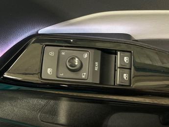 VOLKSWAGEN ID.3 Pro Performance 58kWh 1ST Edition Hatchback 5dr Electric Auto (2