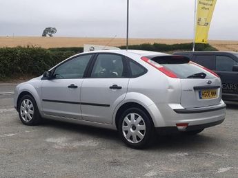 FORD FOCUS 1.6 LX Hatchback 5dr Petrol Manual (161 g/km, 113 bhp)