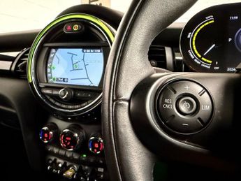 MINI Electric Hatch Cooper SE 32.6kWh Level 2 Hatchback 3dr Electric Auto (184 ps)