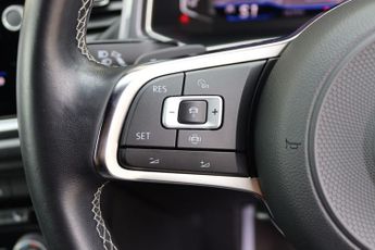 VOLKSWAGEN T-ROC 2.0 TDI EVO R-LINE