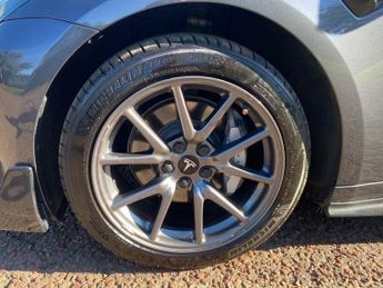 TESLA Model 3 Standard Range Plus Saloon 4dr Electric Auto RWD (241 bhp)
