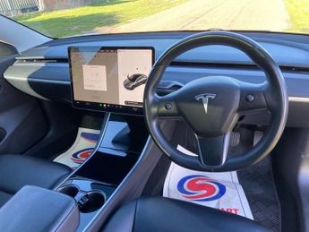 TESLA Model 3 Standard Range Plus Saloon 4dr Electric Auto RWD (241 bhp)