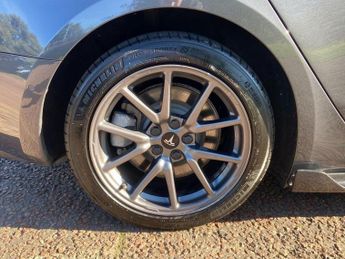 TESLA Model 3 Standard Range Plus Saloon 4dr Electric Auto RWD (241 bhp)