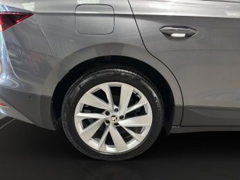 SKODA ENYAQ iV 82kWh 80 SUV 5dr Electric Auto (DC125kW) (204 ps)