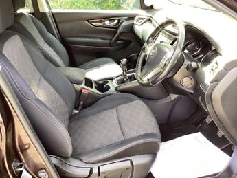 NISSAN QASHQAI 1.5 dCi Acenta+ SUV 5dr Diesel Manual 2WD Euro 5 (s/s) (110 ps)